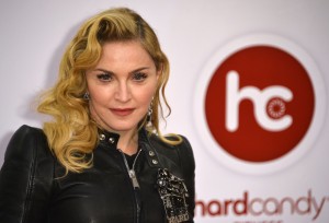 20131017-pictures-madonna-hard-candy-fitness-center-berlin-05