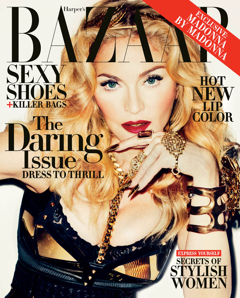 Amerika'dan ithal gelen ve Madonna'nın kapak olduğu Harper's Bazaar'ın Kasım 2013 sayısı D&R'da satışa sunuldu.