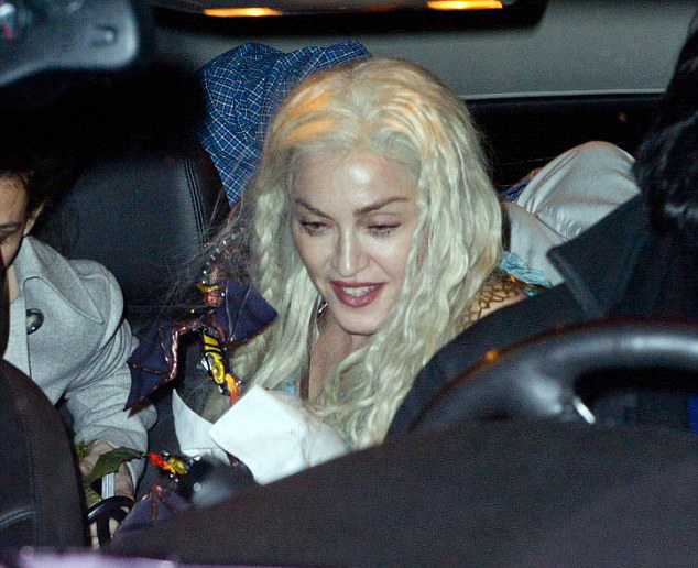 Madonna-purim_party-2014-picture-5