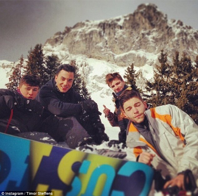 Timor Steffens ve Madonna İsviçire'de kar tatili yaparken.