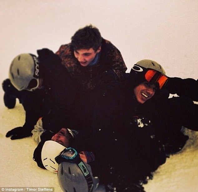 Timor Steffens ve Madonna İsviçire'de kar tatili yaparken.2