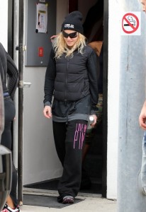 madonna-out-and-about-los-angeles-14
