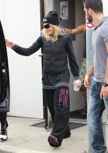 madonna-out-and-about-los-angeles-23